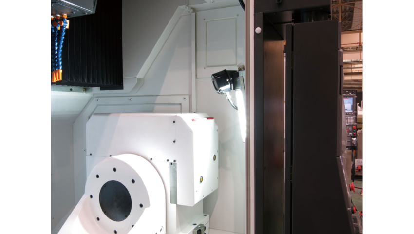 GENOS M460 V 5 AX innen 3