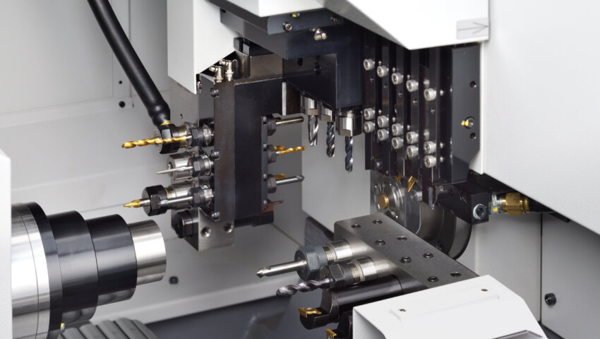 Suvema A20 kurz und langdrehmaschine citizen cincom arbeitsraum innen