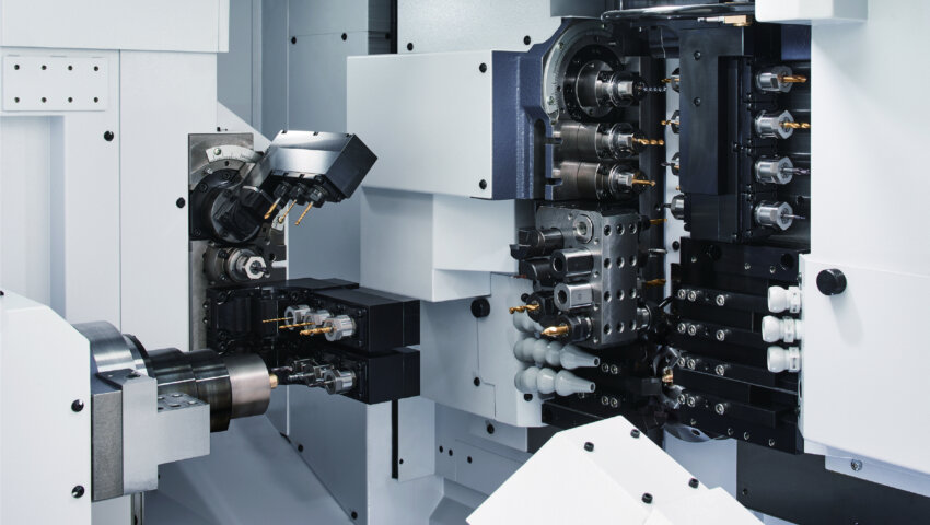 Suvema D25 9 achsen kurz langdrehmaschine arbeitsraum innen 2